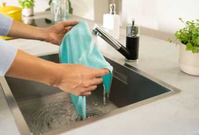 Ściereczka z mikrofibry z enzymami Vileda Pro Clean 2 szt. - Higiena na dłużej